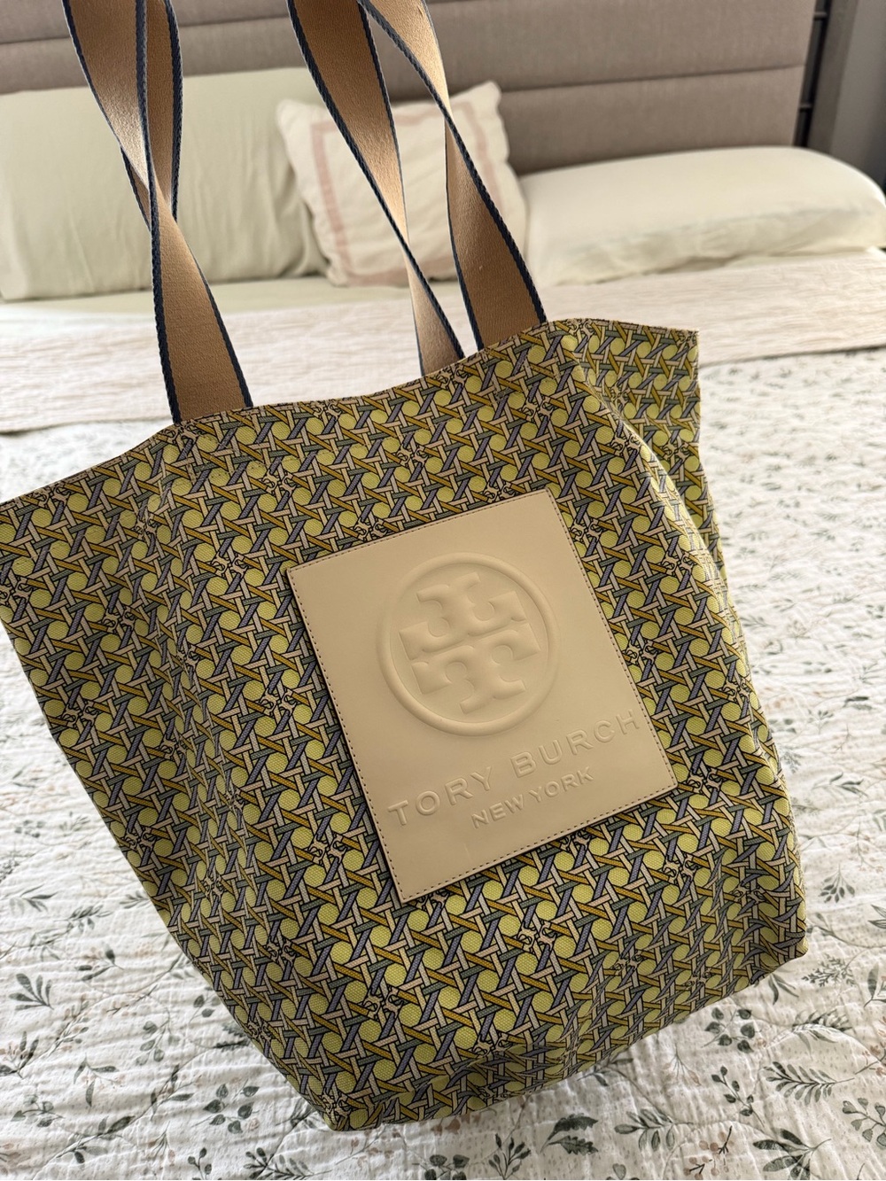 Tory Burch Shoulder Bag White Leather